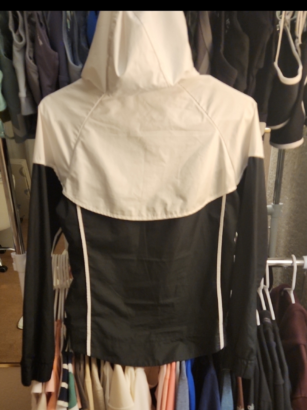 Nike Windbreaker Jacket Hoodie XS - Picture 3 of 5